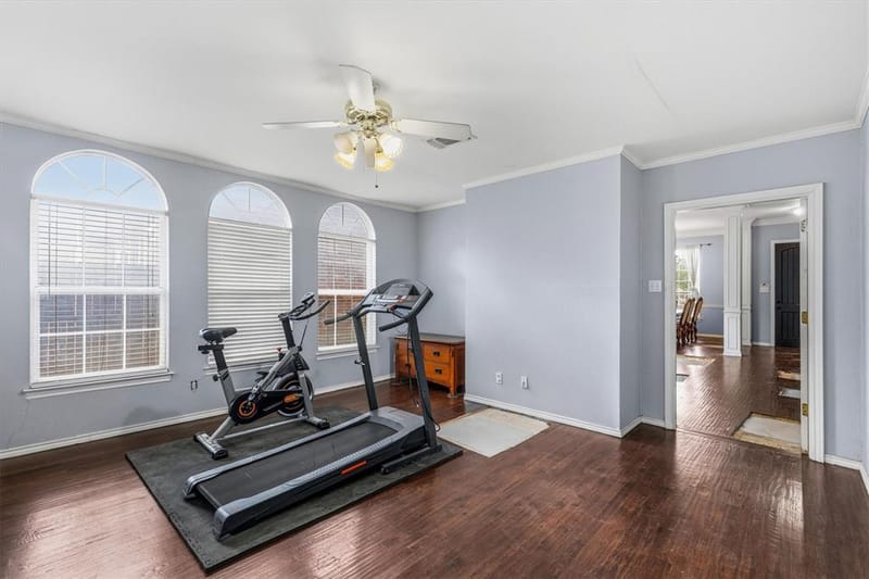 800 Crest Ridge Drive, Irving TX 75061 - Photo 31