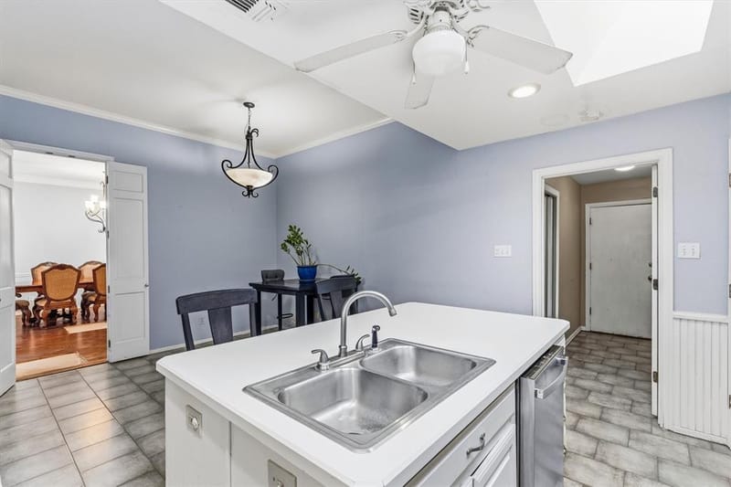 800 Crest Ridge Drive, Irving TX 75061 - Photo 8