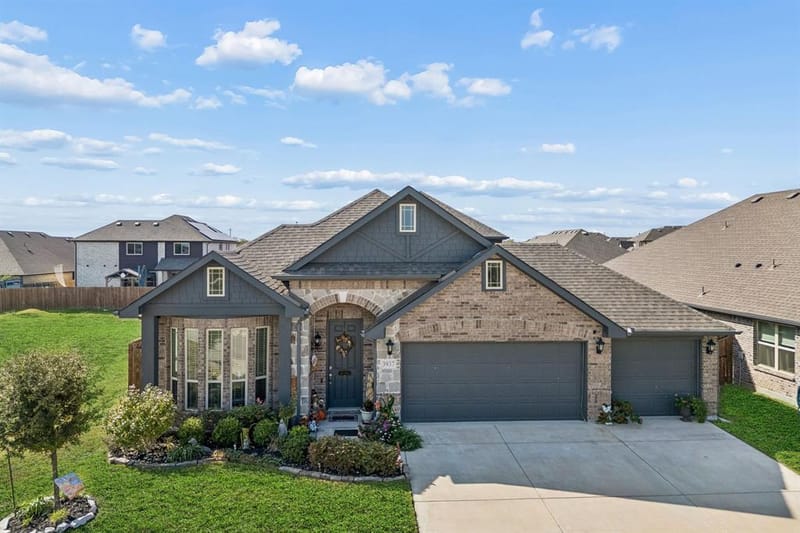 3937 Holly Springs Lane, Kaufman TX 75142