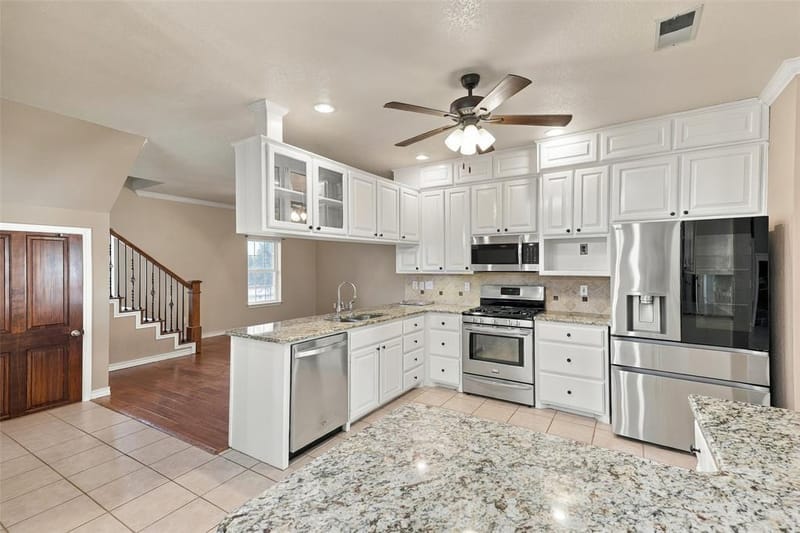 842 Cornstubble Lane, Weatherford TX 76088 - Photo 6