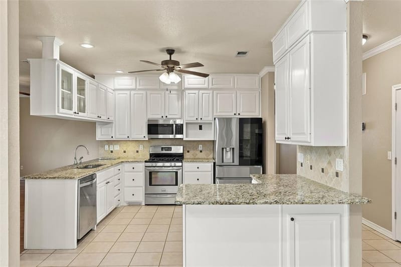 842 Cornstubble Lane, Weatherford TX 76088 - Photo 7