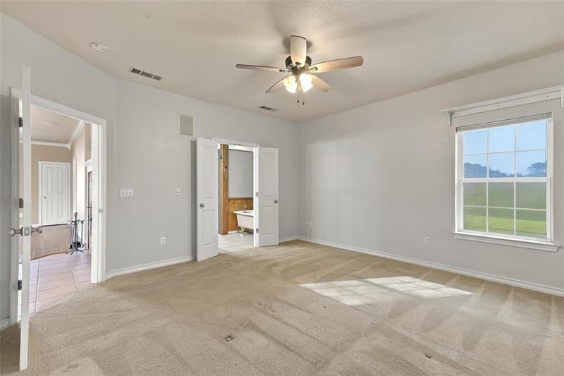 842 Cornstubble Lane, Weatherford TX 76088 - Photo 9