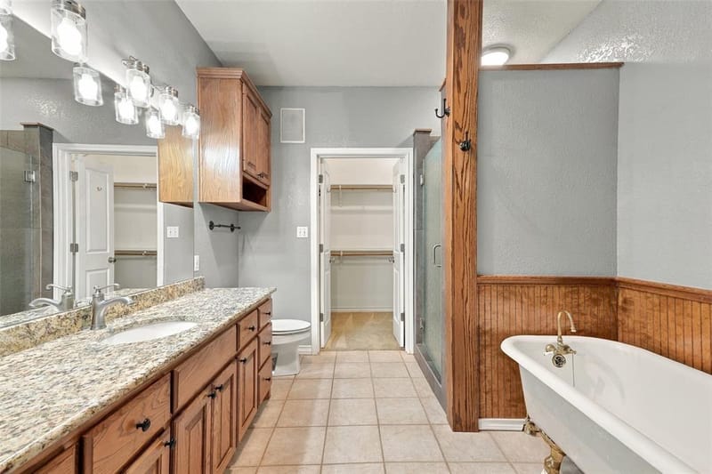 842 Cornstubble Lane, Weatherford TX 76088 - Photo 10