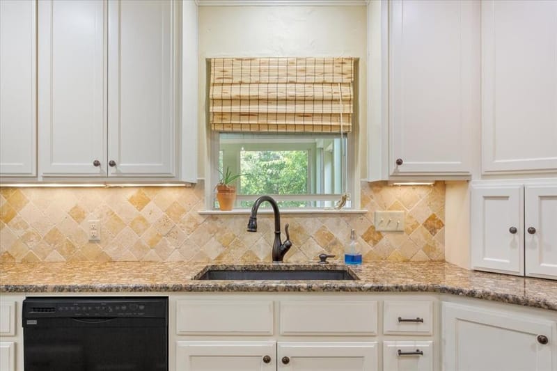 435 ELMWOOD Road, Woodway TX 76712 - Photo 26