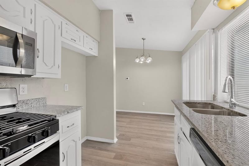 9839 Glengreen Drive, Dallas TX 75217 - Photo 17