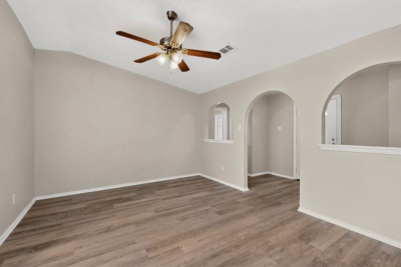 9839 Glengreen Drive, Dallas TX 75217 - Photo 7
