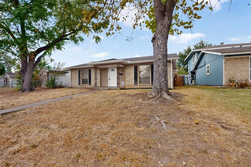 9839 Glengreen Drive, Dallas TX 75217 - Photo 3