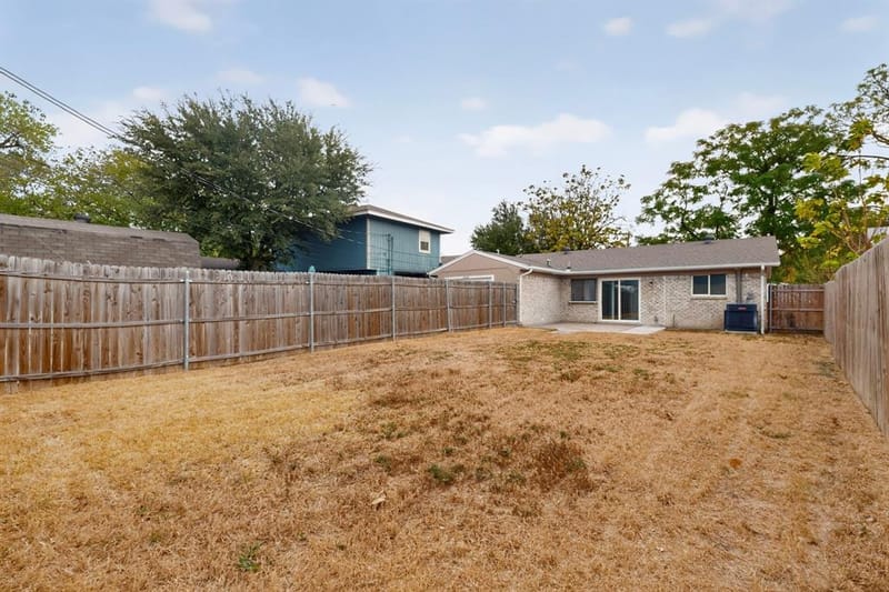 9839 Glengreen Drive, Dallas TX 75217 - Photo 38
