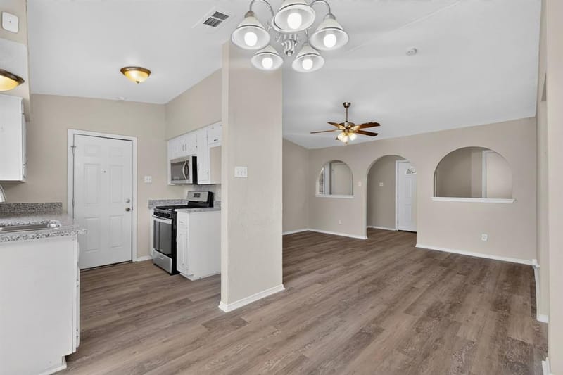 9839 Glengreen Drive, Dallas TX 75217 - Photo 10