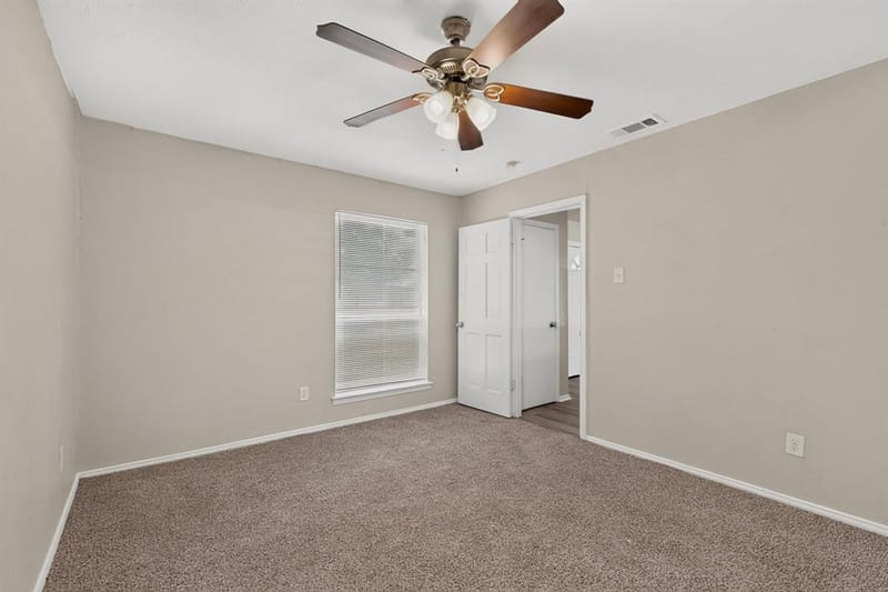9839 Glengreen Drive, Dallas TX 75217 - Photo 31