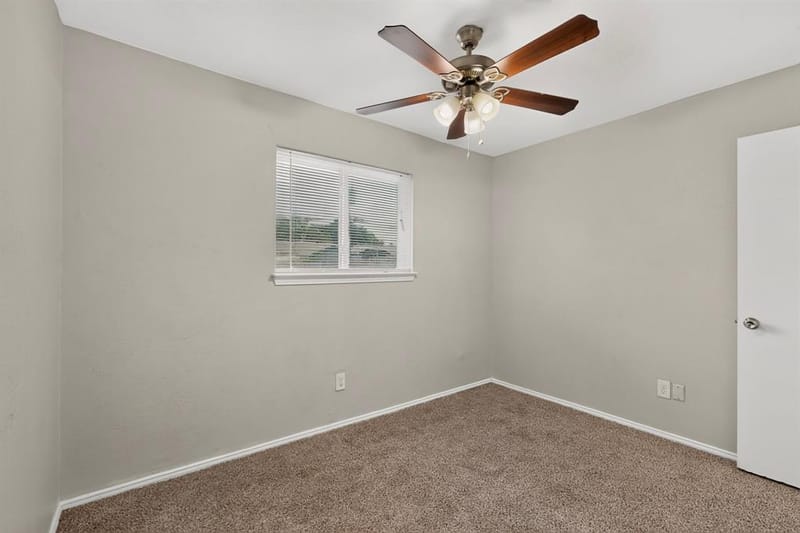 9839 Glengreen Drive, Dallas TX 75217 - Photo 21