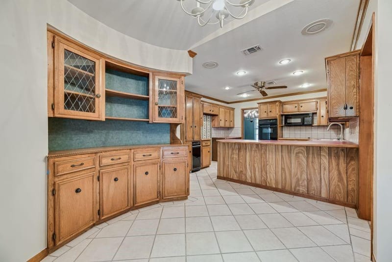 714 W Lamberth Road, Sherman TX 75092 - Photo 9