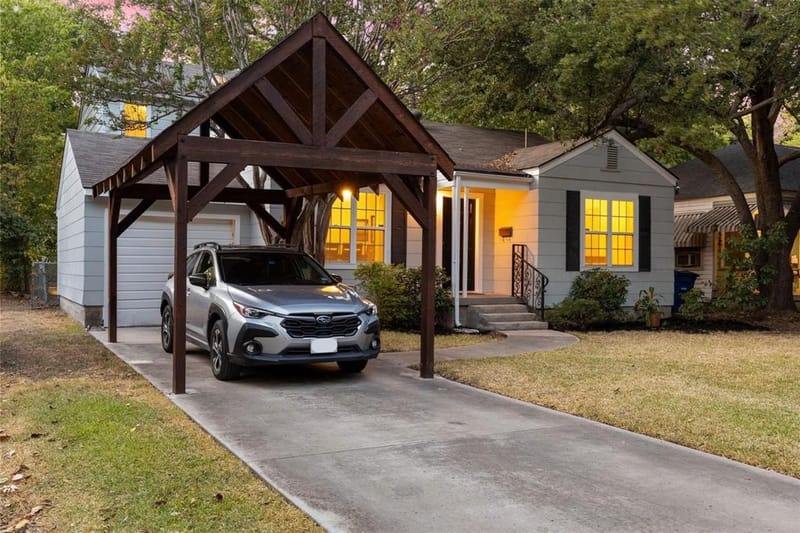 8919 Redondo Drive, Dallas TX 75218 - Photo 2