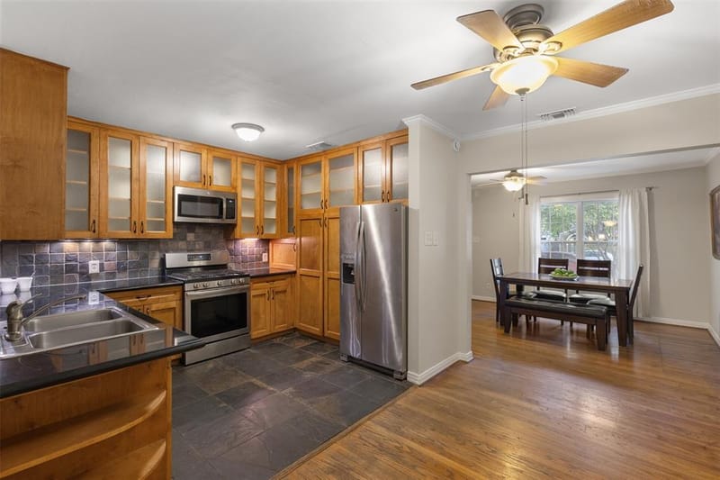8919 Redondo Drive, Dallas TX 75218 - Photo 13
