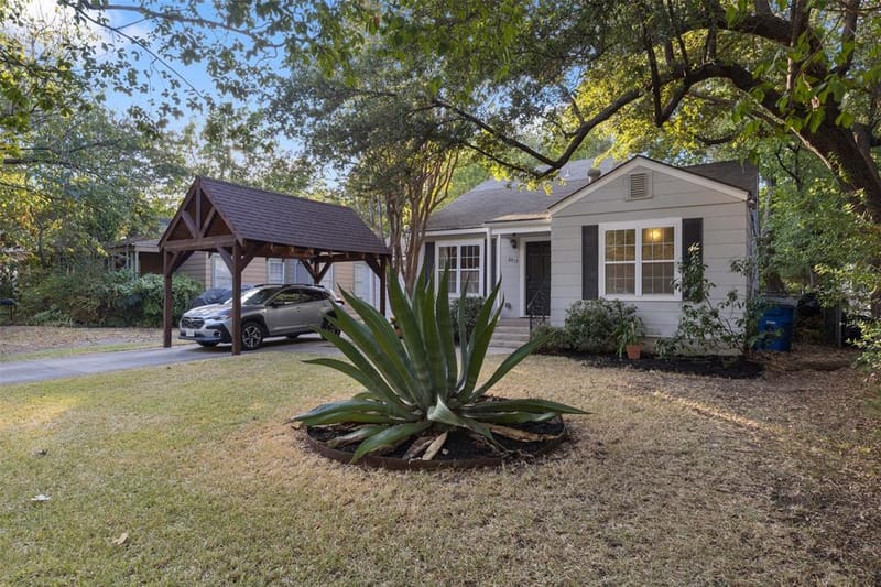 8919 Redondo Drive, Dallas TX 75218 - Photo 5