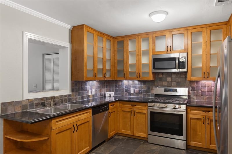 8919 Redondo Drive, Dallas TX 75218 - Photo 14