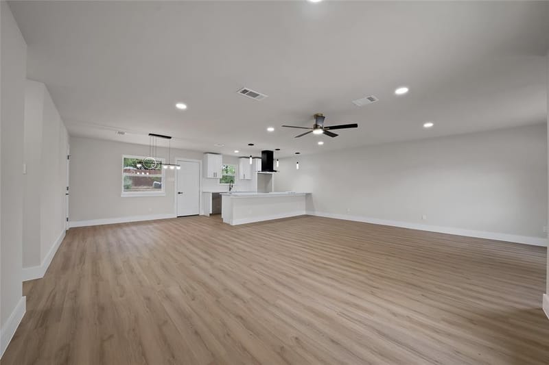 6224 Highland Hills Drive, Dallas TX 75241 - Photo 5