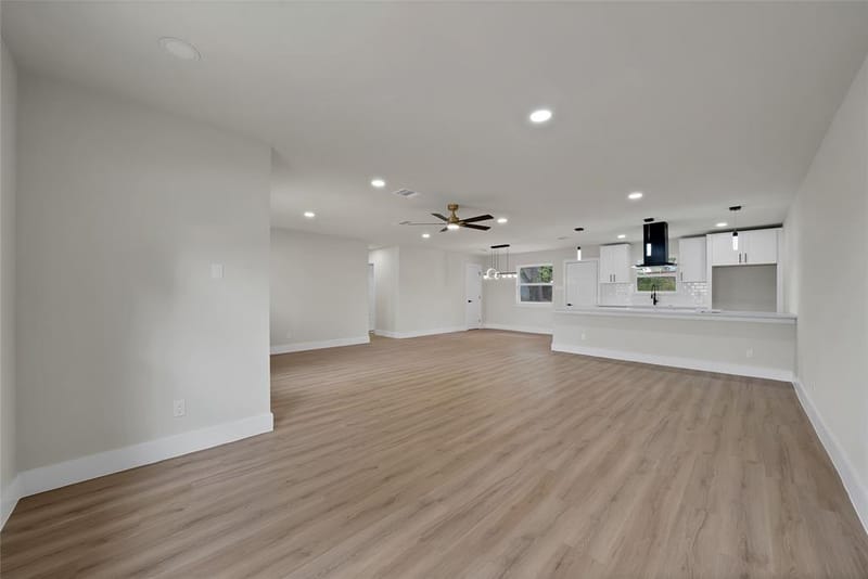 6224 Highland Hills Drive, Dallas TX 75241 - Photo 9