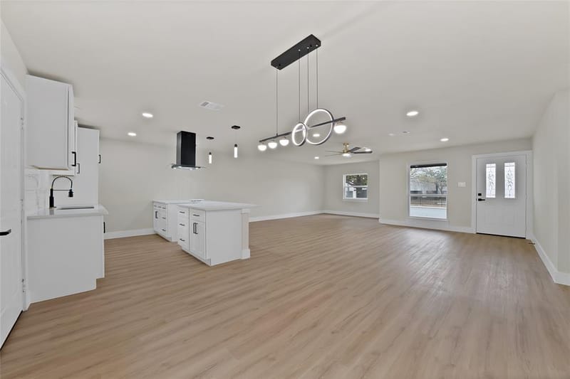 6224 Highland Hills Drive, Dallas TX 75241 - Photo 10