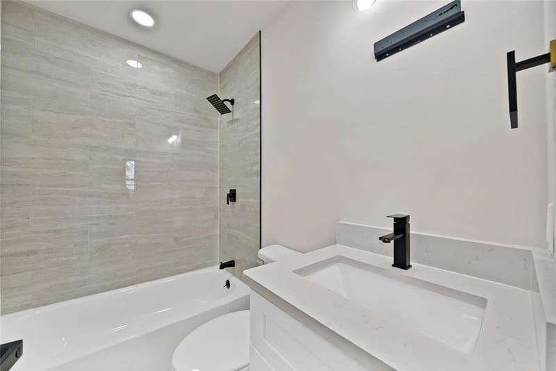 6224 Highland Hills Drive, Dallas TX 75241 - Photo 19
