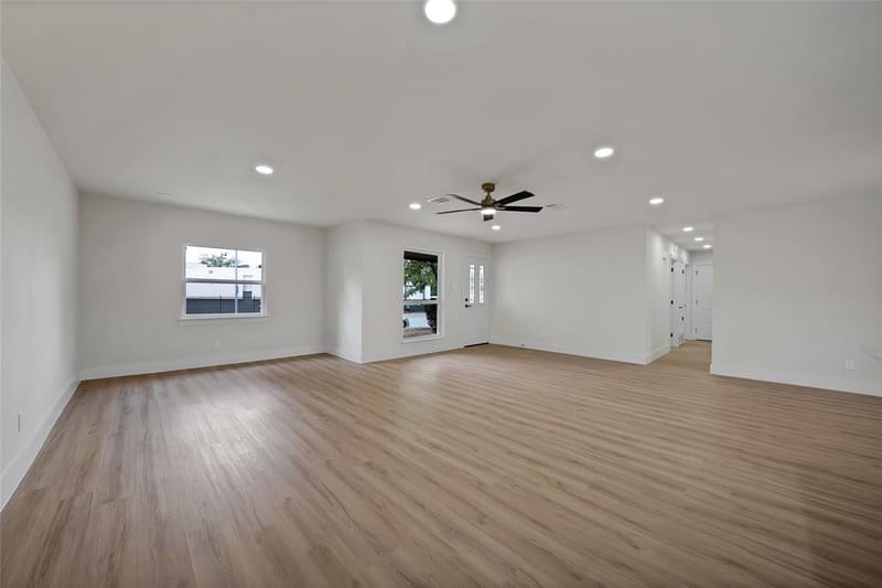 6224 Highland Hills Drive, Dallas TX 75241 - Photo 8