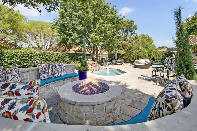 9608 Grandview Drive, Denton TX 76207 - Photo 2