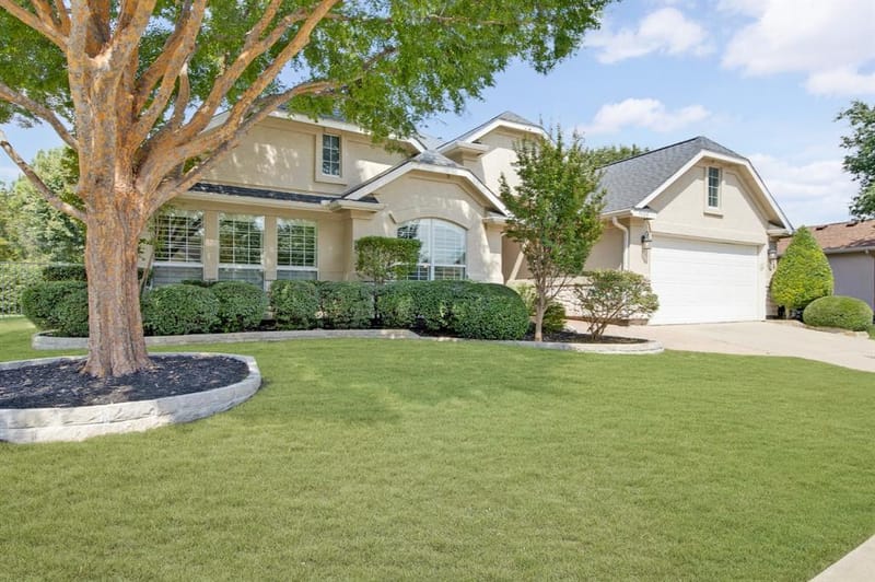 9608 Grandview Drive, Denton TX 76207 - Photo 4