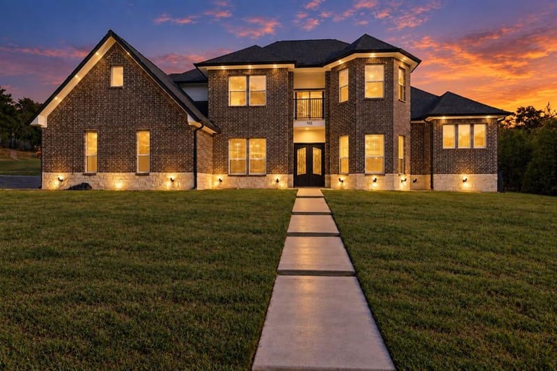 702 Linkcrest Drive, Duncanville TX 75137