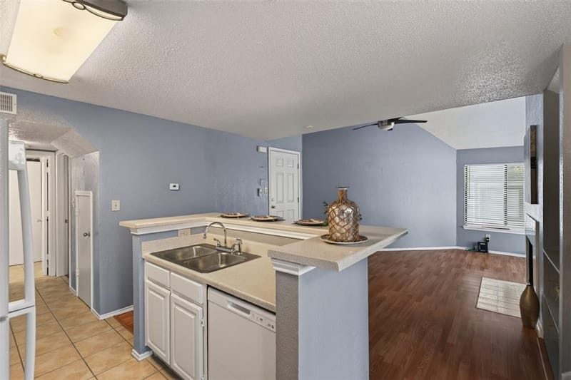 2301 Balsam Drive # M210, Arlington TX 76006 - Photo 10