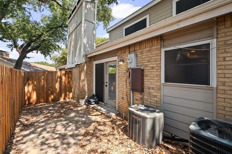2706 Creek Wood Court, Carrollton TX 75006 - Photo 27