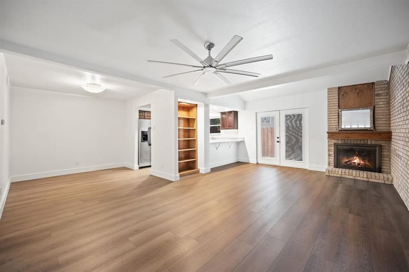 2706 Creek Wood Court, Carrollton TX 75006 - Photo 7