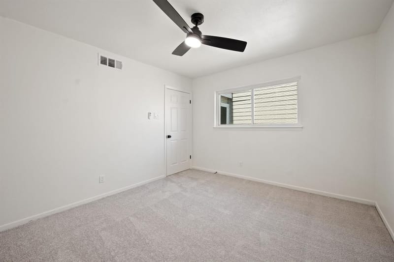 2706 Creek Wood Court, Carrollton TX 75006 - Photo 20