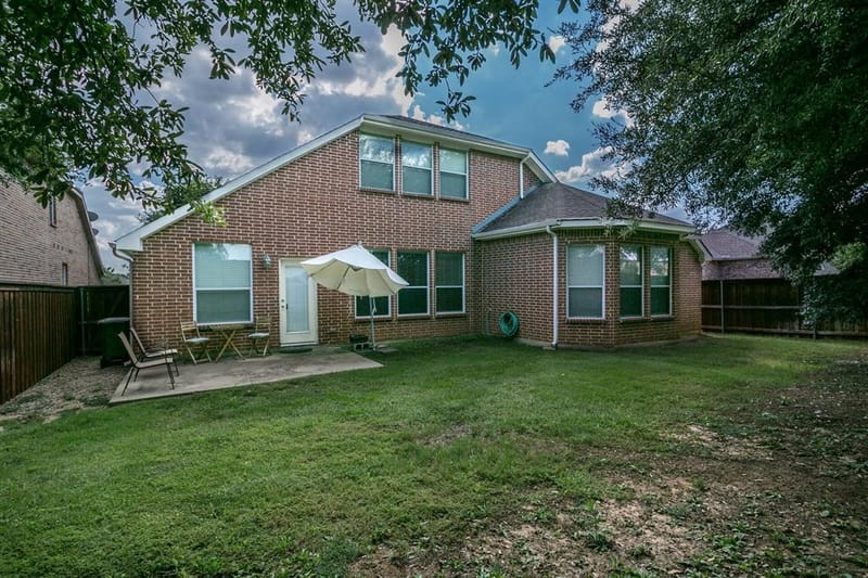 2615 Fox Creek Trail, Arlington TX 76017 - Photo 13