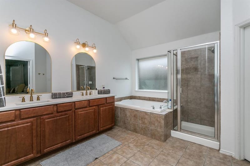 2615 Fox Creek Trail, Arlington TX 76017 - Photo 17