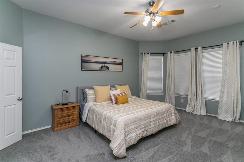 2615 Fox Creek Trail, Arlington TX 76017 - Photo 7