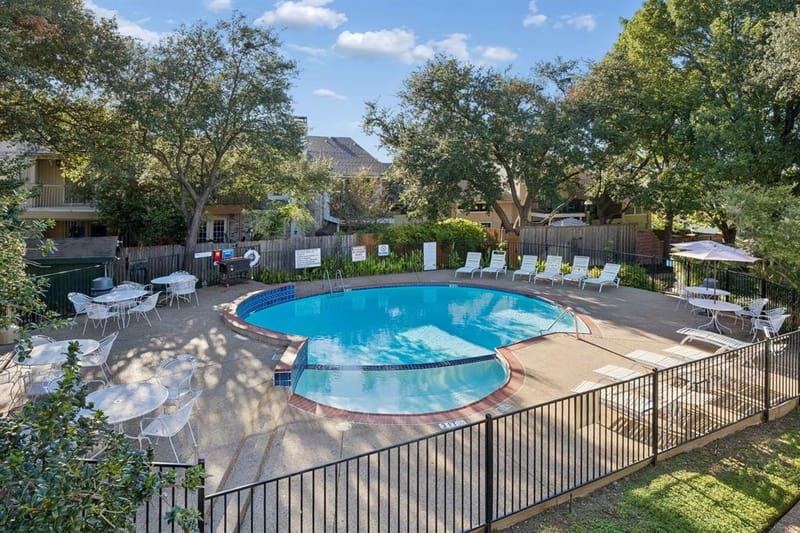 2958 Country Place Circle, Carrollton TX 75006 - Photo 20