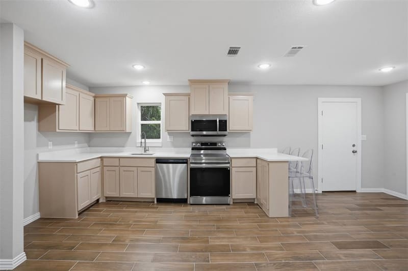 4017 Pickett Street, Greenville TX 75401 - Photo 8