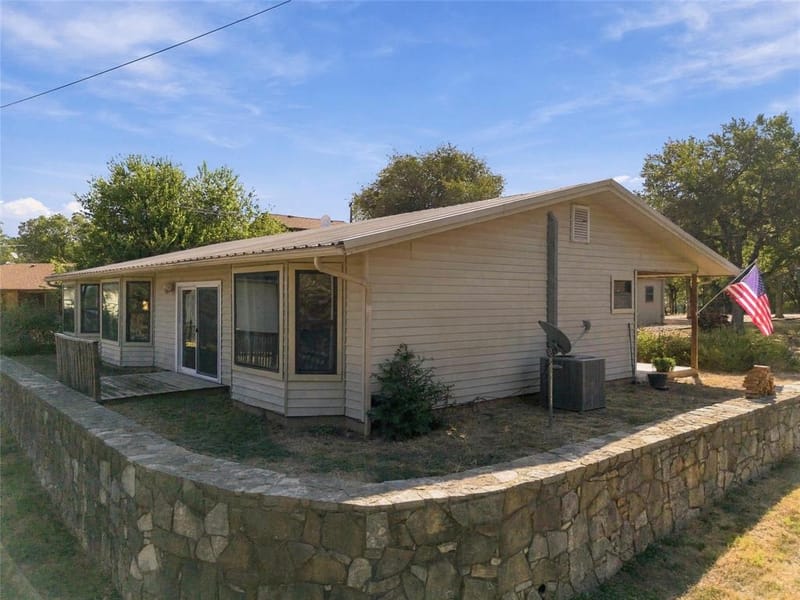 197 County Road 1723, Clifton TX 76634 - Photo 18