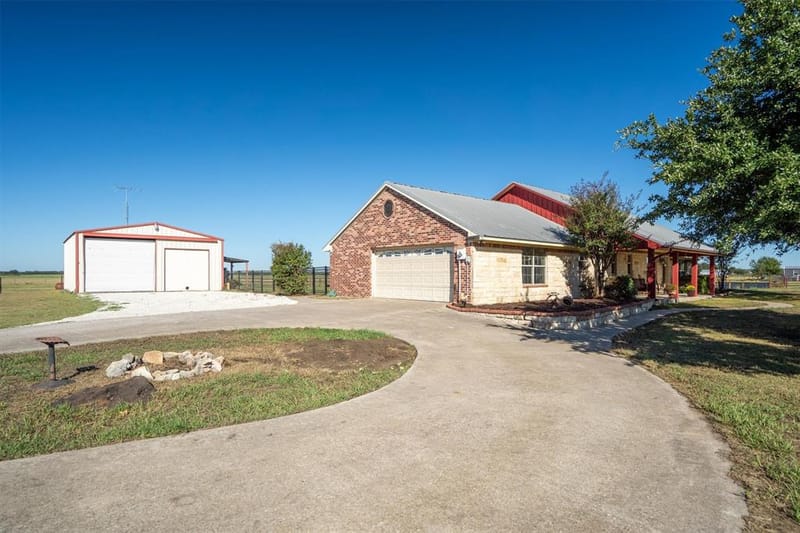 1233 Fm 901, Collinsville TX 76233 - Photo 9