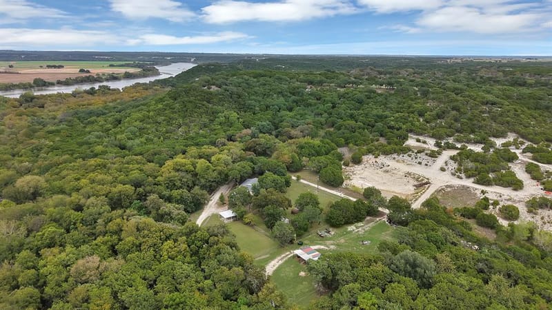 140 Kucker Lane, Blum TX 76627 - Photo 16