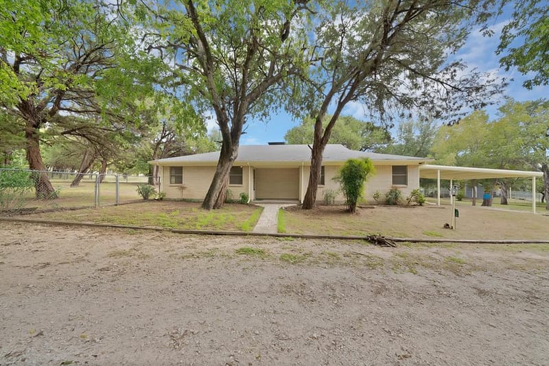 140 Kucker Lane, Blum TX 76627 - Photo 3