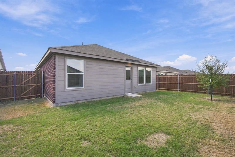 2052 Shady Oaks Drive, Ennis TX 75119 - Photo 30