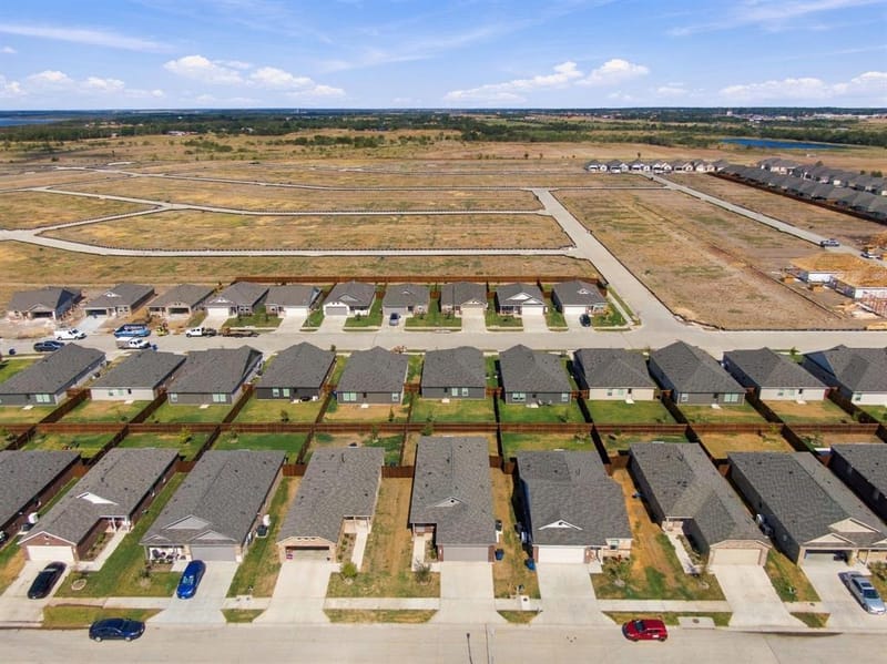 2052 Shady Oaks Drive, Ennis TX 75119 - Photo 40