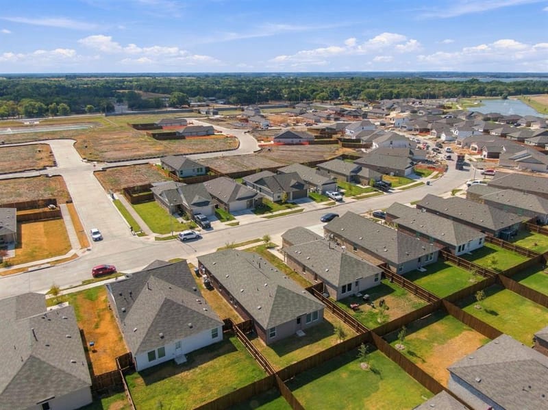 2052 Shady Oaks Drive, Ennis TX 75119 - Photo 39