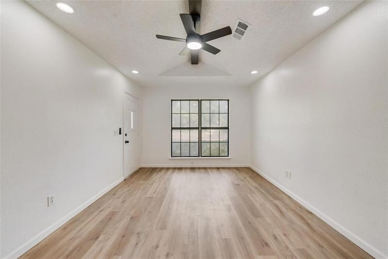 907 Melanie Lane, Keene TX 76059 - Photo 18