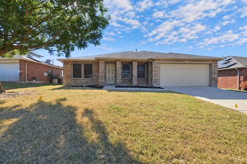 1015 Richmond Lane, Forney TX 75126 - Photo 2