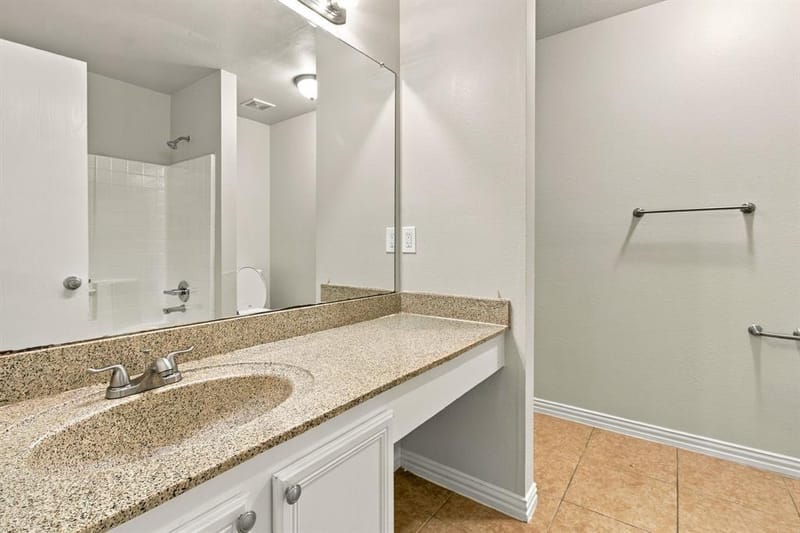 3056 Saint Nicholas Drive, Dallas TX 75233 - Photo 17
