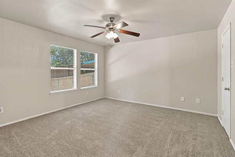 3056 Saint Nicholas Drive, Dallas TX 75233 - Photo 12