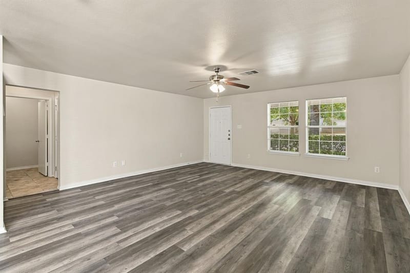 3056 Saint Nicholas Drive, Dallas TX 75233 - Photo 4