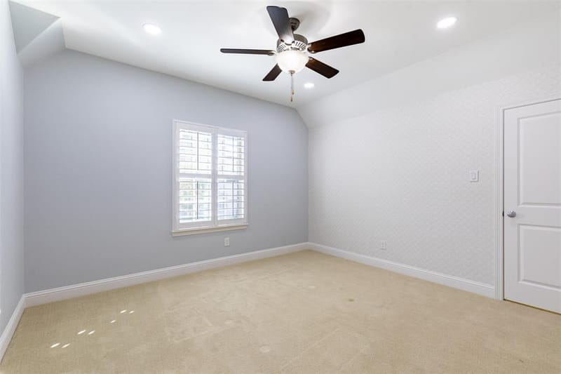 2209 Longwood Drive, Carrollton TX 75010 - Photo 33